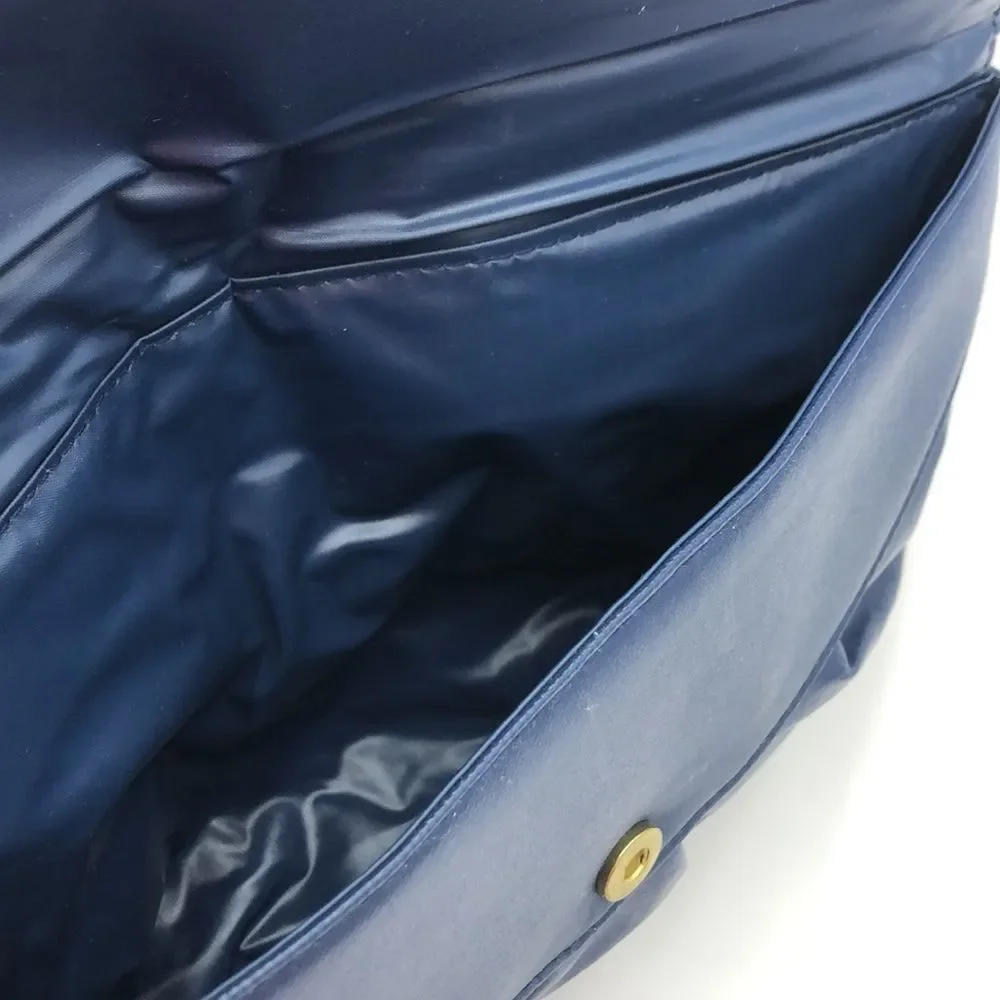 Vintage Navy Blue Bag Bazaar Purse. Layered flaps w/snaps.Two Large compartments - Picture 7 of 7